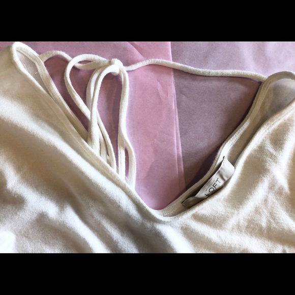 LOFT Women’s Top - Picture 2 of 4